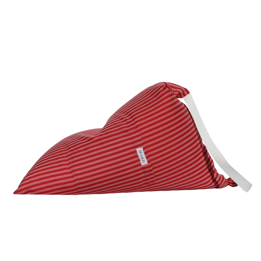 Cojín Aperol rojo y blanco De Galei, ligero y cómodo, con diseño vibrante inspirado en el verano mediterráneo.