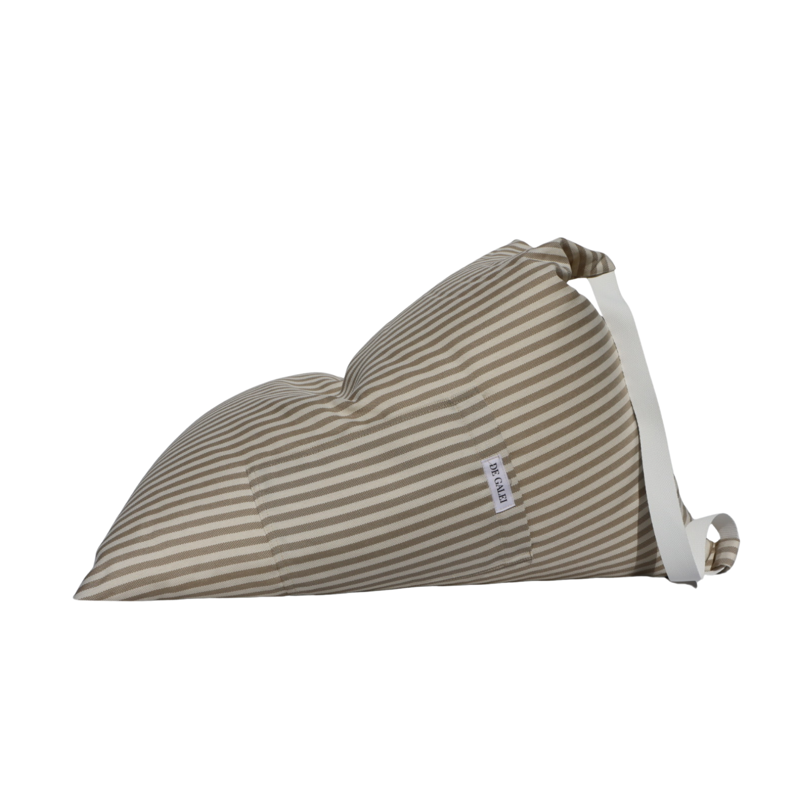 Cojín Duna beige y blanco De Galei, natural y resistente al sol y al agua. Diseño cálido inspirado en las dunas.